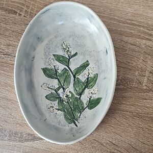 Salt Marsh Handcrafted Ceramic Oval Plate with Green Leaf Design